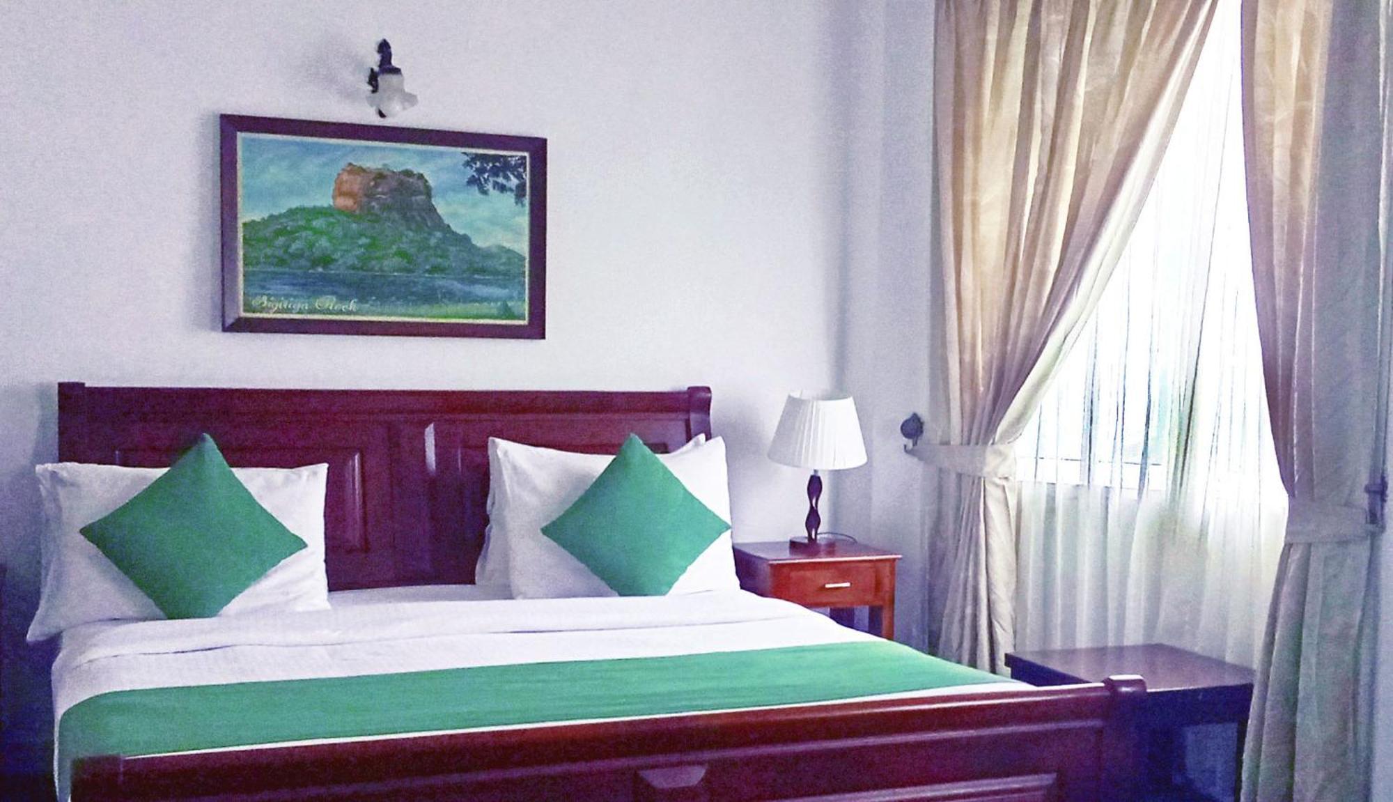 The Rock Hotel Нувара-Элия Экстерьер фото